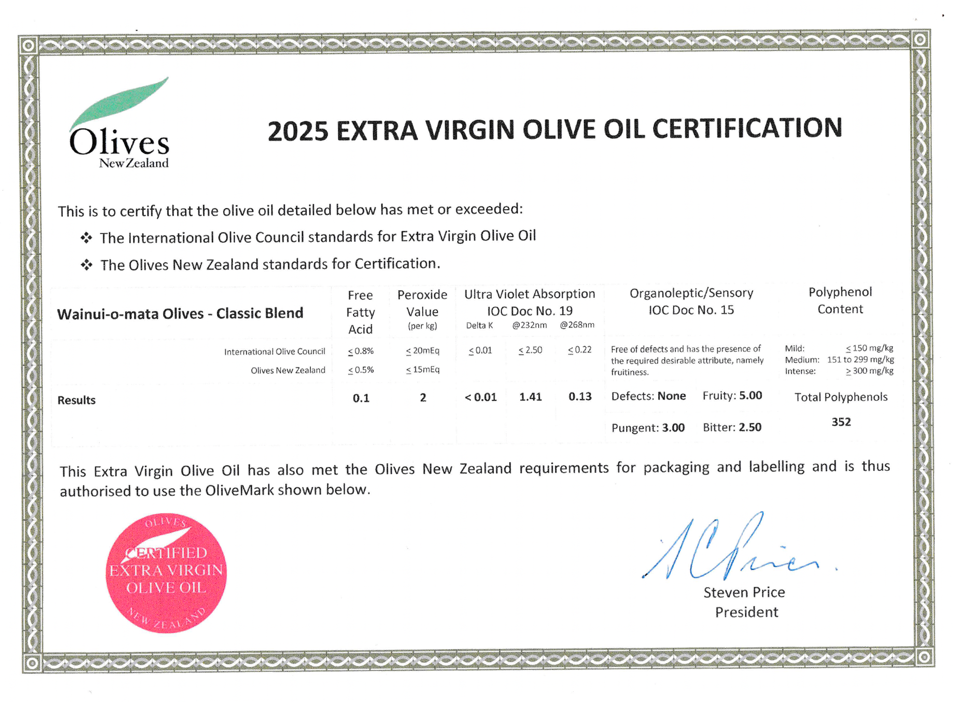 Wainui-o-mata Olives Leccino - 2025 harvest - with free pourer! - Olivver